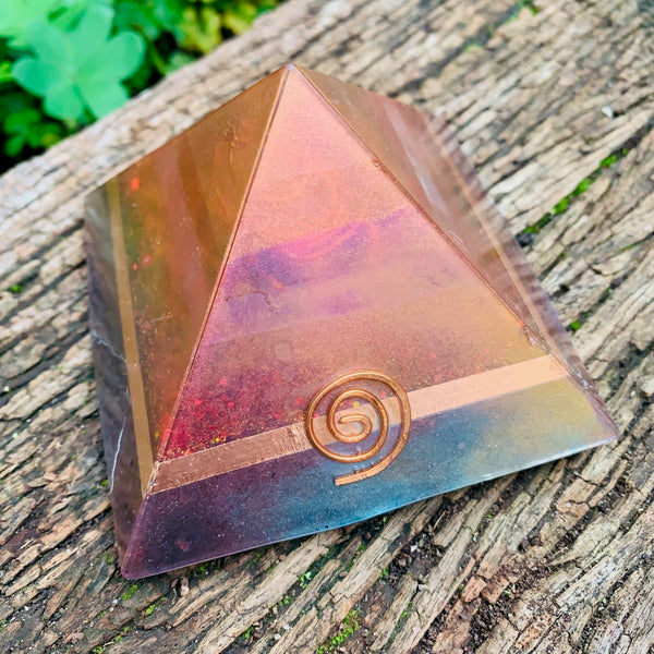 Handcrafted Orgone Pyramid [90mm] - ORG01